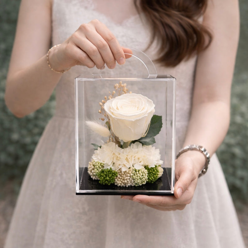 Small White Eternal Bloom